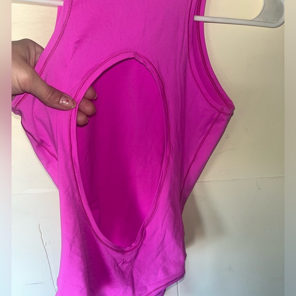 VS PINK THONG BODYSUIT - Picture 7 of 7